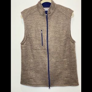 TAHOE ZIP FRONT FLEECE VEST IN HAVANA BY JOHNNIE-O